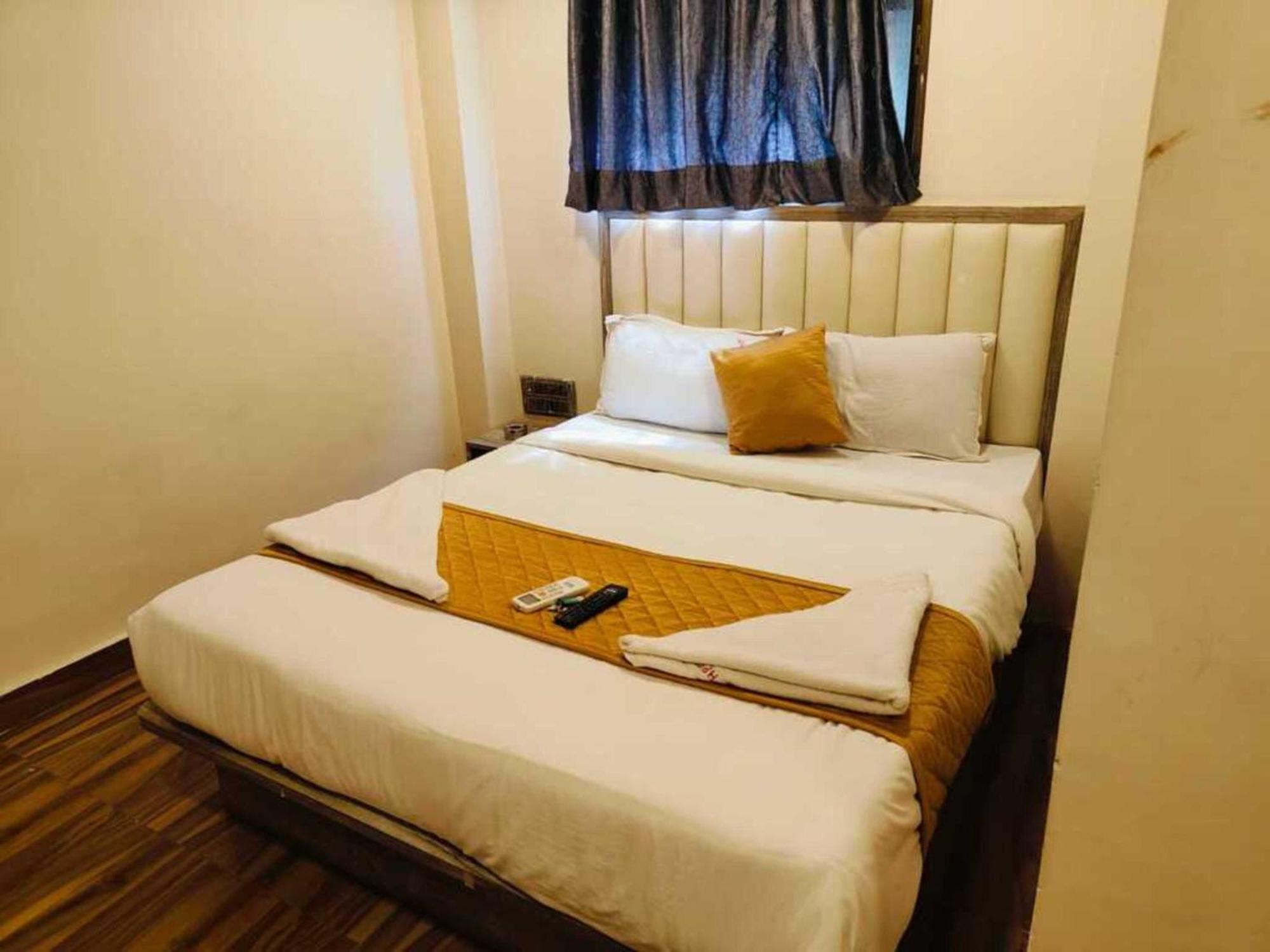 Hotel Pride Suites - Kurla West Mumbai Exteriör bild