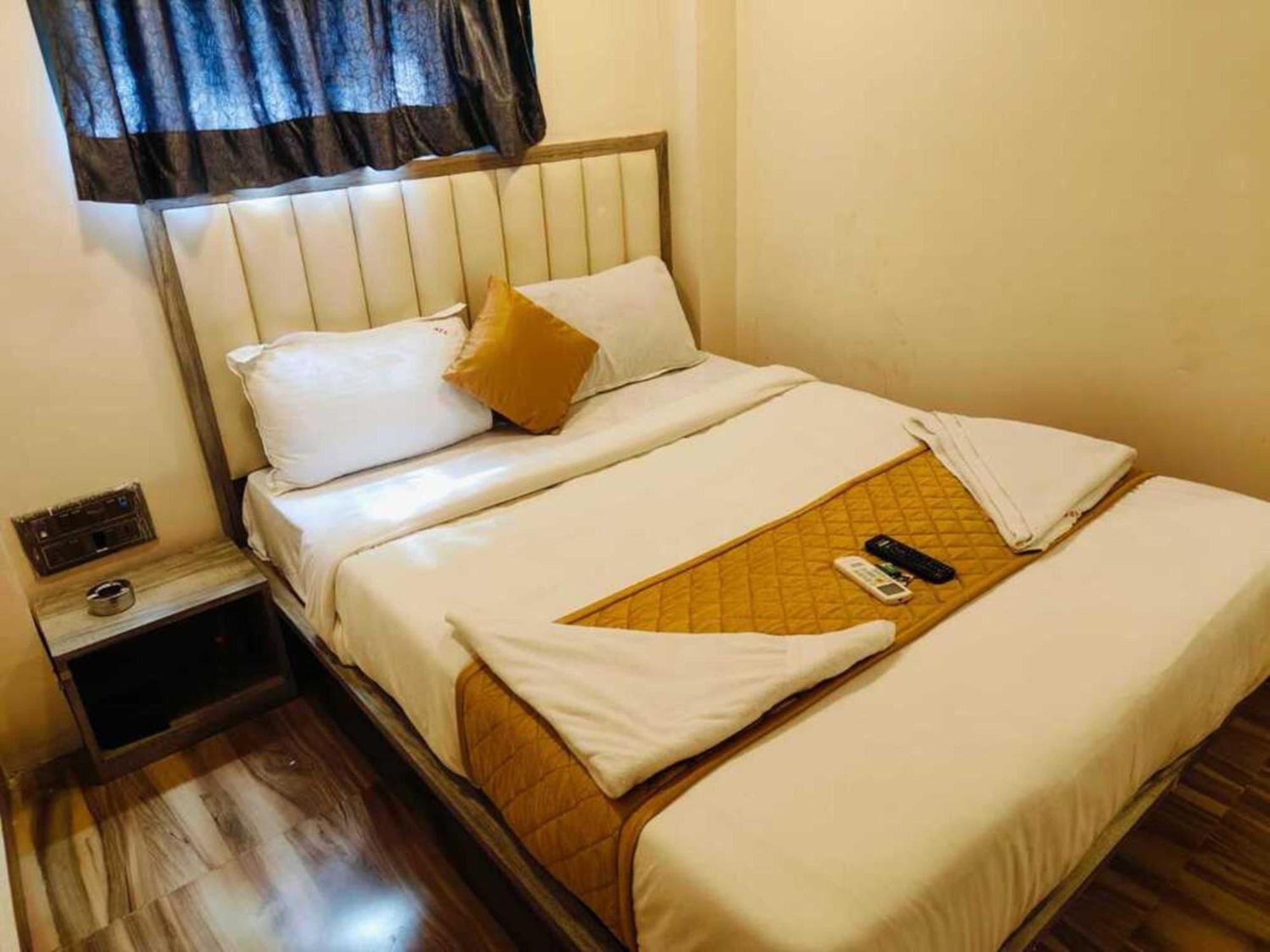 Hotel Pride Suites - Kurla West Mumbai Exteriör bild